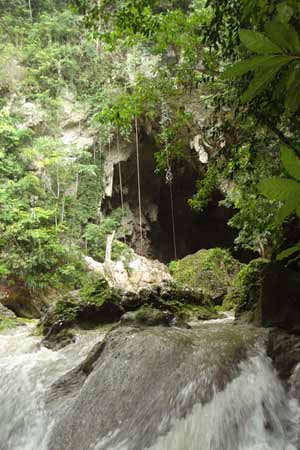 Maya cave Belize