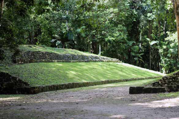 Xunantunich9