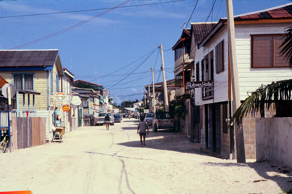 Ruby's Hotel and Front Street in San Pedro, 1987