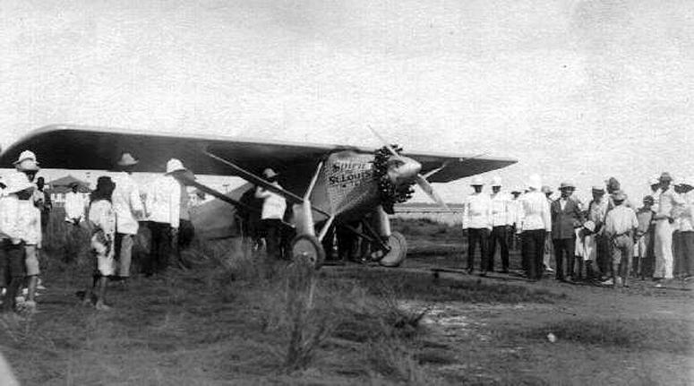 Charles Lindbergh lands in Belize, 1927