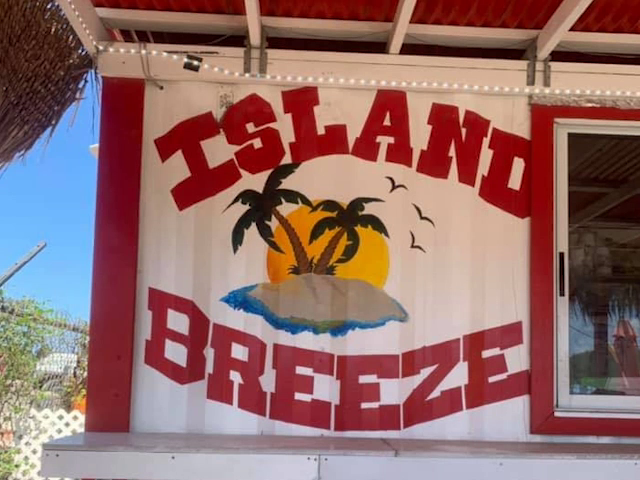 Island Breeze Bar & Grill