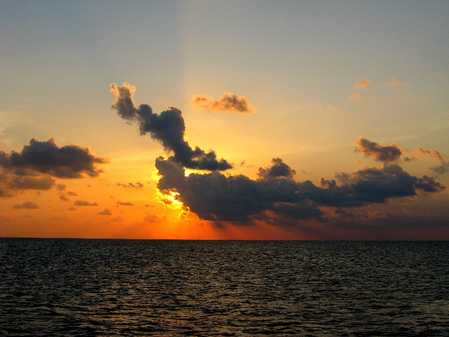 sunset Goff's Caye.jpg