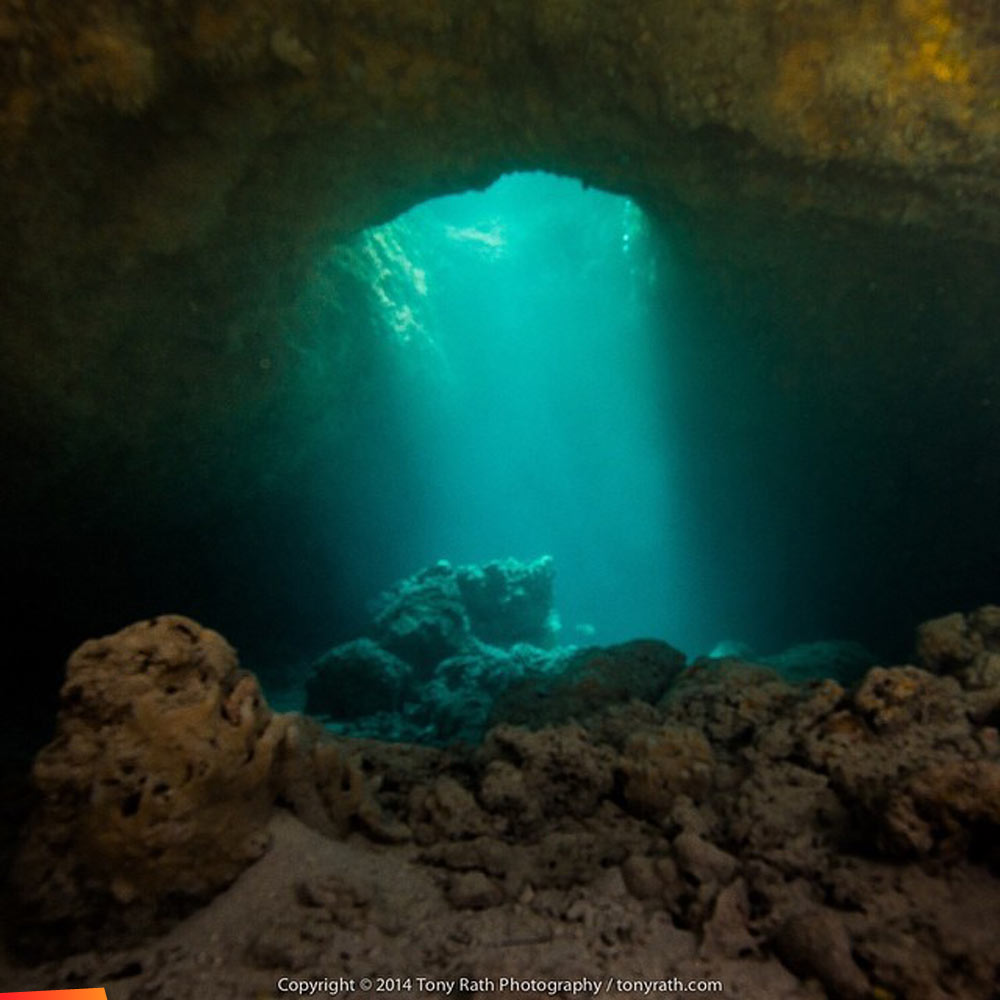 The entrance to Caye Chapel underwater cave