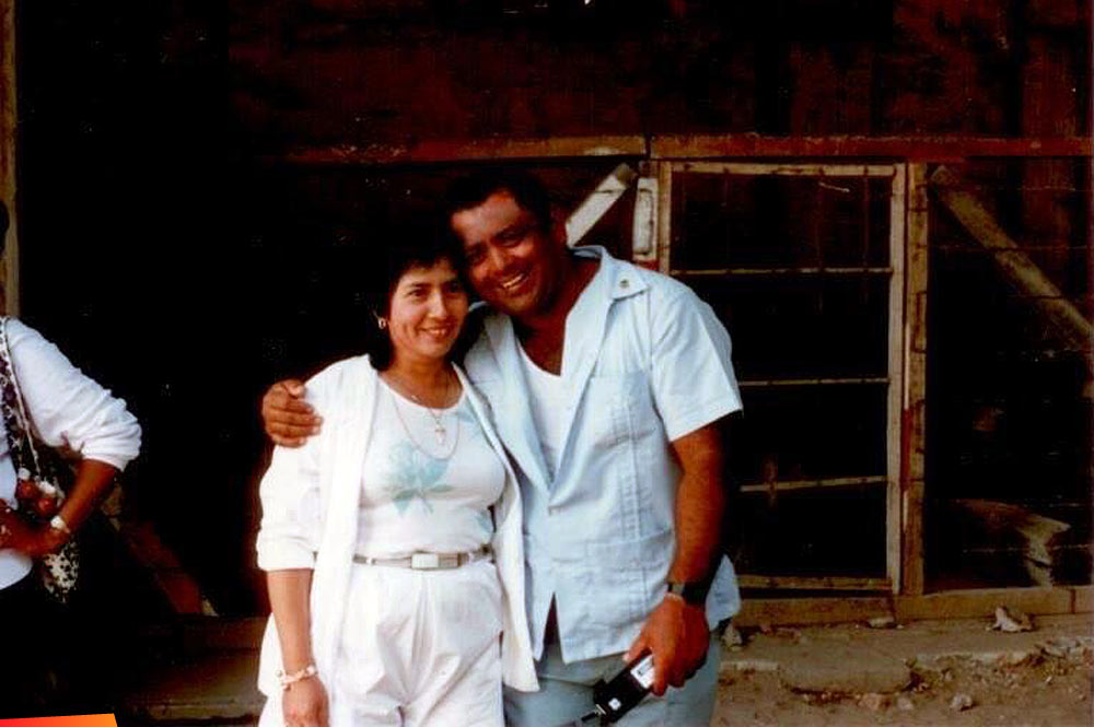 Manuel Ancona and Flora Ancona –  With Family and friends Antigua, Guatemala 1985