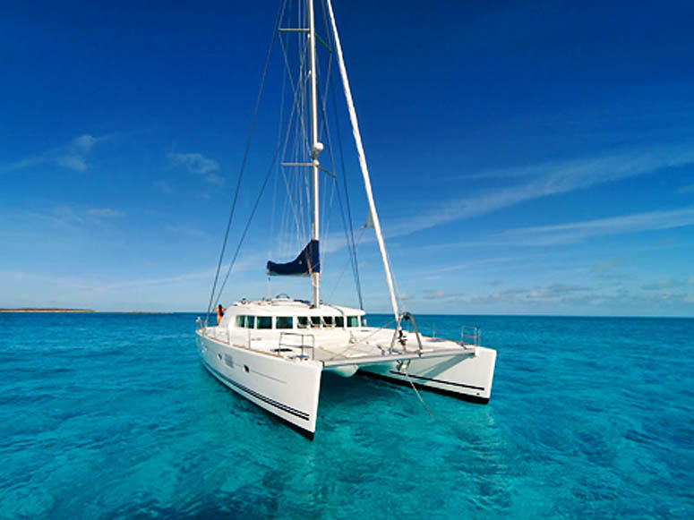 Belize catamaran at play