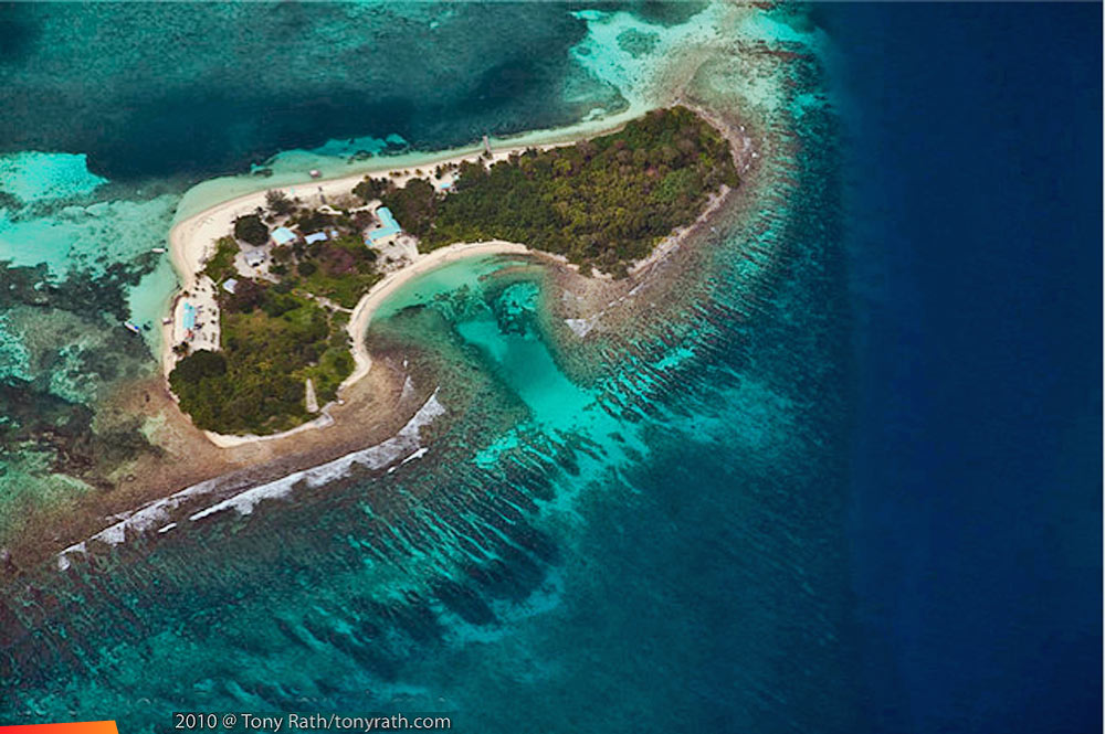 Aerial of Hunting Caye, part of the Sapodilla Cayes Marine Reserve