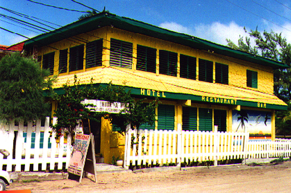 The Hideaway Sports Lodge in San Pedro, 1997