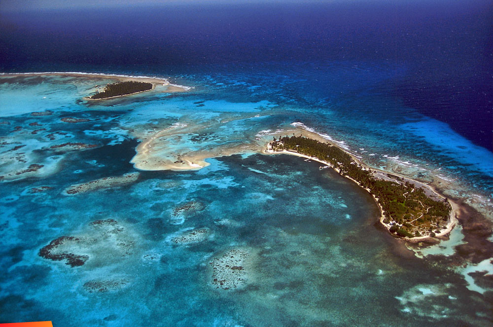 Aerial view of Long Caye at Glover’s Reef
